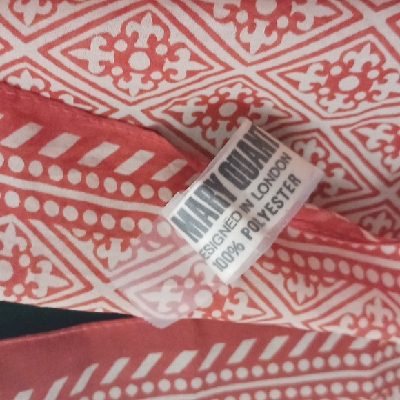 Mary Quant MOD Scarf Fashion Designer Orange/Yellow Triangular Geometric Design - Picture 3 of 4